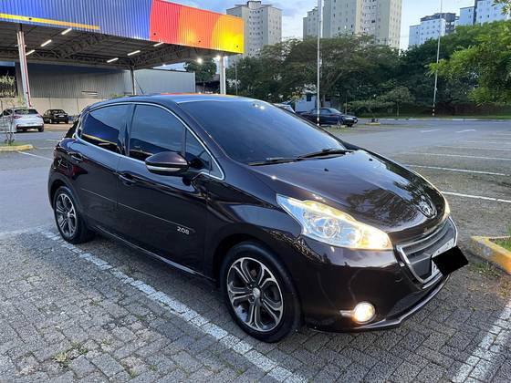 PEUGEOT 208 1.6 GRIFFE 16V FLEX 4P AUTOMÁTICO